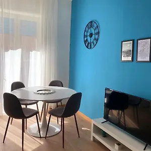 Appartamento Vesuvia, Napoli