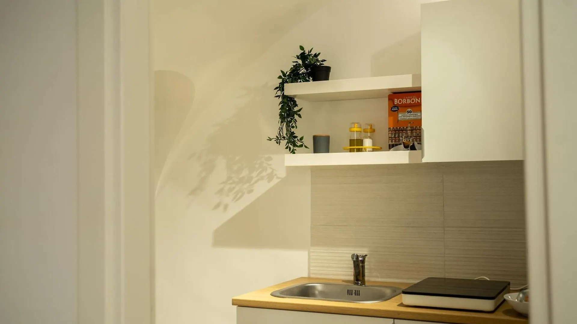 Vomero 84 - Appartamento Nel Cuore Del Vomero Naples Apartment
